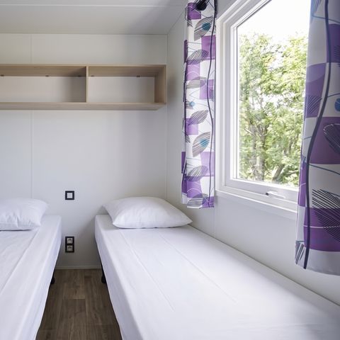 Mobilheim 6 Personen - KOMFORT - 3 Schlafzimmer - Fernseher - KLIMAANLAGE - LV