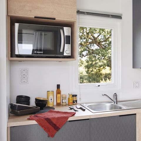 Mobilheim 6 Personen - KOMFORT - 3 Schlafzimmer - Fernseher - KLIMAANLAGE - LV