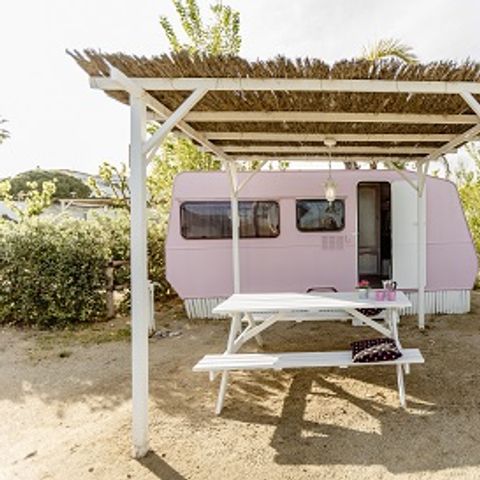 Wohnwagen 4 Personen - Rosa Plumas, ohne Sanitäranlagen