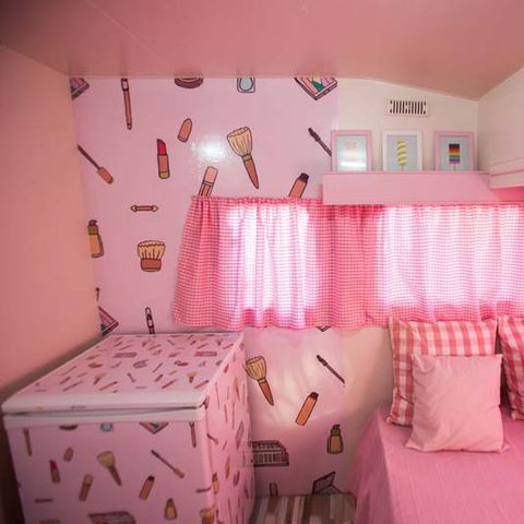 Wohnwagen 5 Personen - Rosa Colorete ohne Sanitäranlagen