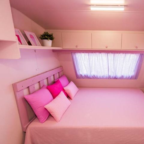 Wohnwagen 4 Personen - Rosa Capricho, ohne Sanitär