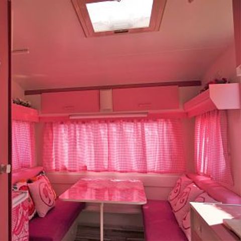 Wohnwagen 4 Personen - DOLL, ohne Sanitär