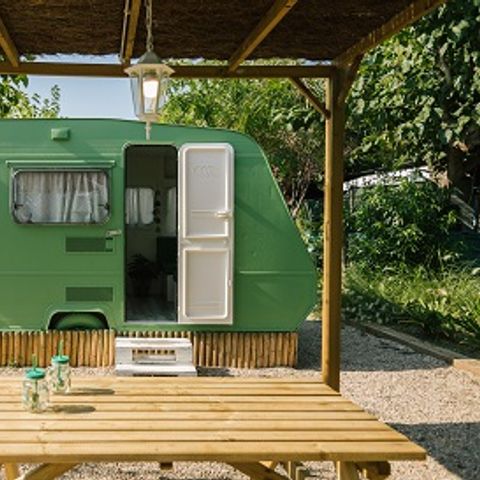 Wohnwagen 4 Personen - TROPICAL- ohne Sanitär-