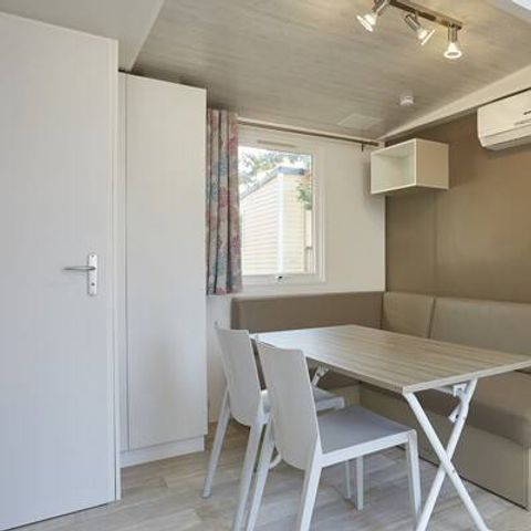 Mobilheim 6 Personen - Comfort | 2 Zi. | 4/6 Pers. | Höher gelegene Terrasse | 1 Bad | Klimaanlage