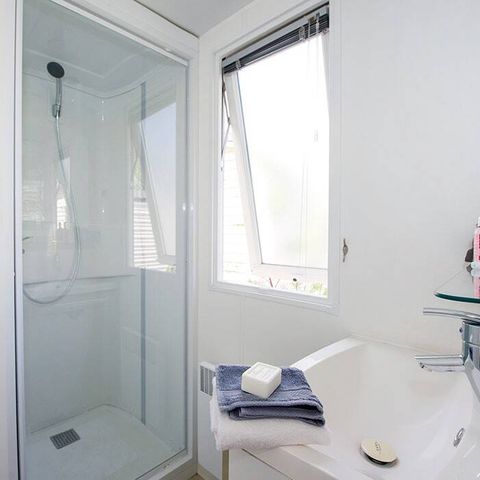 Mobilheim 4 Personen - Comfort | 2 Schlafz. | 4 Pers. | Erhöhte Terrasse | Klimaanlage