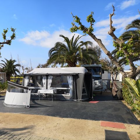 Stellplatz - PRESTIGE (90 m² ODER 110 m²)