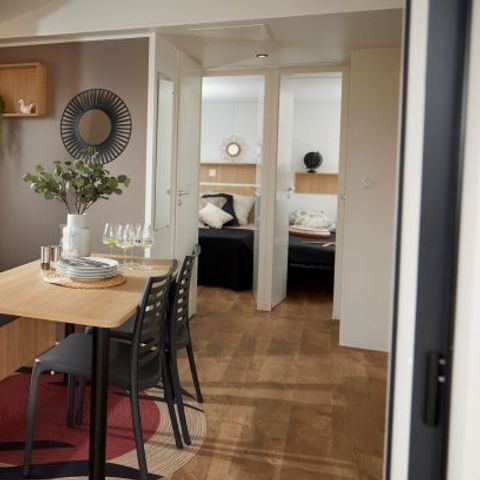 Mobilheim 4 Personen - Premium - 35 m² (2 Zimmer) + Überdachte Terrasse