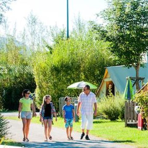 Bungalowzelt 4 Personen - KANADISCHE LODGE ohne Sanitäranlagen
