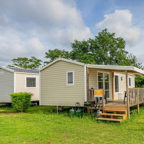 Bungalow 4 personen - Mobilheim | Comfort | 2 Zi. | 4 Pers. | Erhöhte Terrasse | Klimaanlage | TV