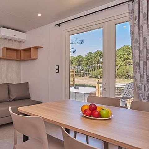 Mobilheim 6 Personen - Exclusive Premium | 3 Zi. | 6 Pers. | Erhöhte Terrasse | Jacuzzi
