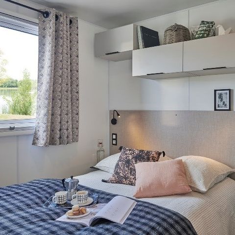 Mobilheim 5 Personen - 2 Schlafzimmer - halbüberdachte Terrasse