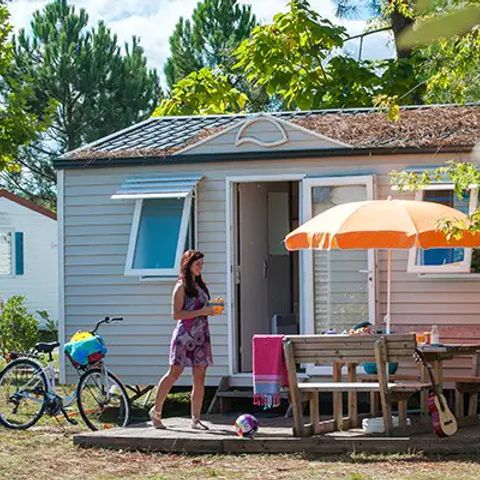 Mobilheim 4 personen - Comfort | 2 Zi. | 4 Pers. | Einfache Terrasse | Clim.