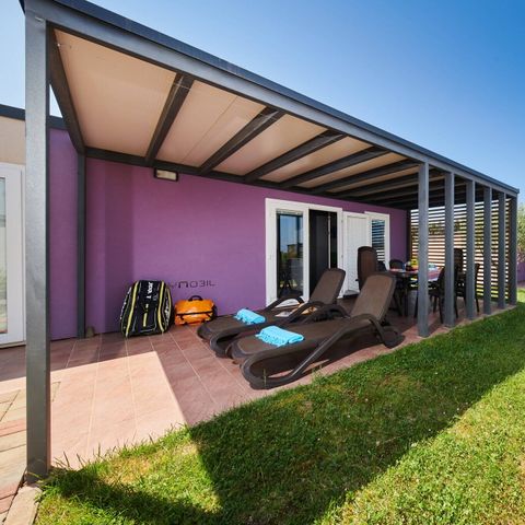Mobilheim 4 personen - Comfort | 2 Zi. | 4 Pers. | Erhöhte Terrasse | 2 Bäder | Klimaanlage | TV