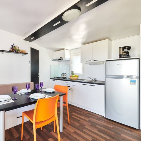 Mobilheim 4 personen - Comfort | 2 Zi. | 4 Pers. | Erhöhte Terrasse | 2 Bäder | Klimaanlage | TV