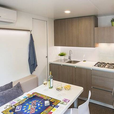 Mobilheim 5 Personen - Premium | 2 Schlafz. | 5 Pers. | Lounge Terrasse | Klimaanlage