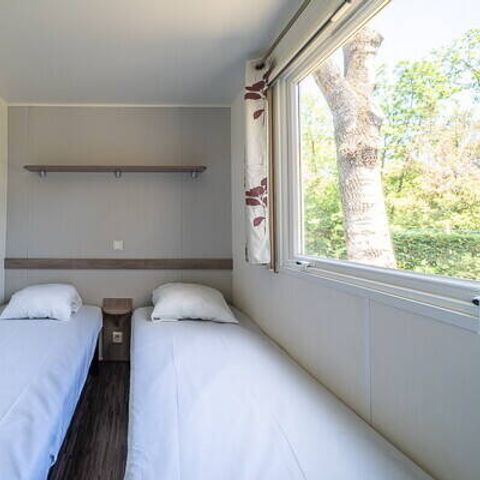 Mobilheim 6 personen - Classic | 2 Schlafz. | 6 Pers. | Erhöhte Terrasse | 1 Bad | Klimaanlage