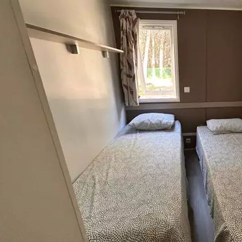 Mobilheim 4 Personen - Comfort | 2 Schlafz. | 4 Pers. | Erhöhte Terrasse | Klimaanlage
