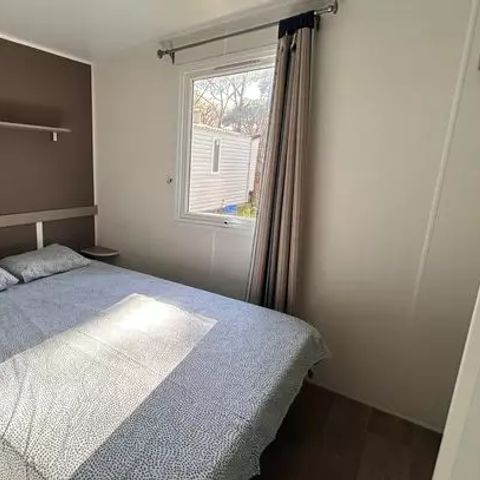 Mobilheim 4 Personen - Comfort | 2 Schlafz. | 4 Pers. | Erhöhte Terrasse | Klimaanlage
