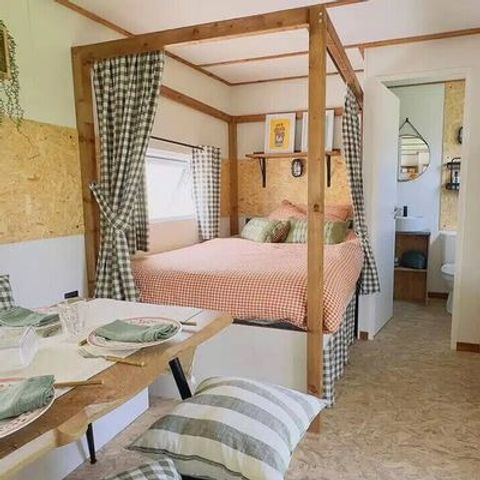 AUßERGEWÖHNLICHE UNTERKUNFT 4 Personen - Tiny House | 2 Zi. | 4 Pers. | Erhöhte Terrasse | 1 Bad | Klimaanlage