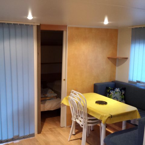 Chalet 2 Personen - Das gemütliche Häuschen "TOI ET MOI" 2pers ein einziges Zimmer Fernseher und überdachte Terrasse