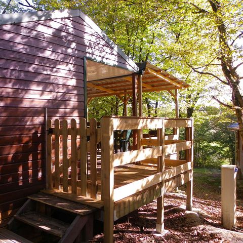 Chalet 2 Personen - Das gemütliche Häuschen "TOI ET MOI" 2pers ein einziges Zimmer Fernseher und überdachte Terrasse