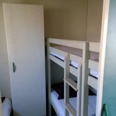 Mobilheim 5 Personen - Cottage Entspannung 25m² + Klimaanlage + Überdachte Terrasse 20m2 +Fernsehen