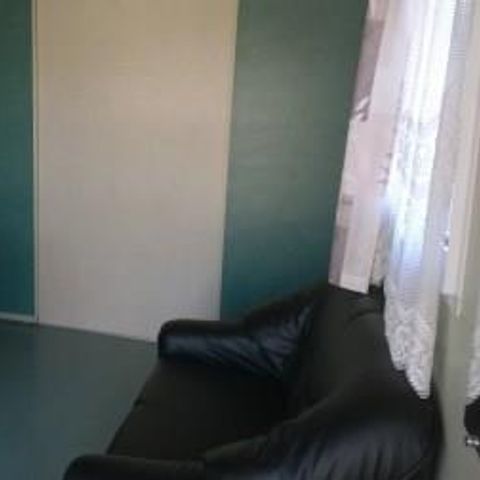 Mobilheim 5 Personen - Cottage Entspannung 25m² + Klimaanlage + Überdachte Terrasse 20m2 +Fernsehen