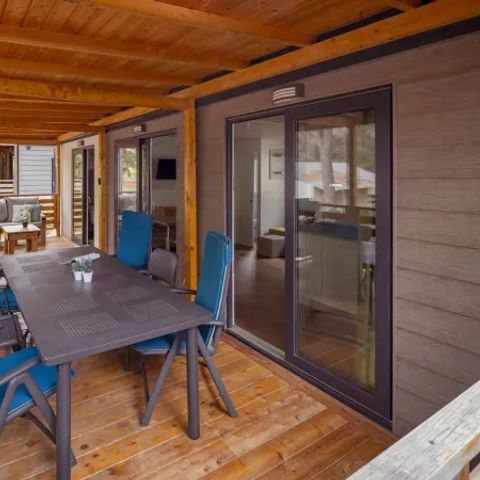 Mobilheim 6 personen - Premium 2 Schlafzimmer 2 Bäder Lounge