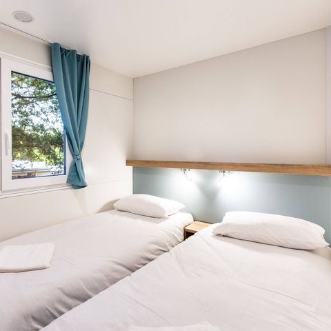 Mobilheim 6 Personen - Premium | 3 Zimmer | Kapazität 6 Personen | Lounge Terrasse | 1 Badezimmer | Klimaanlage | TV