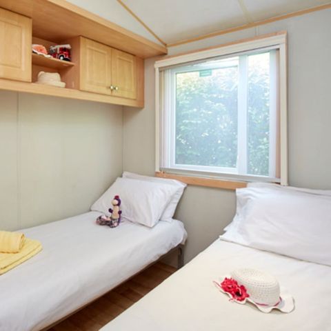 Mobilheim 6 personen - Classic | 3 Schlafz. | 6 Pers. | Erhöhte Terrasse | Klimaanlage | TV