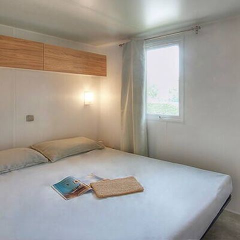 Mobilheim 4 personen - Mobilheim | Classic | 2 Schlafz. | 4 Pers. | Hochterrasse | 2 Bäder | Klimaanlage | TV
