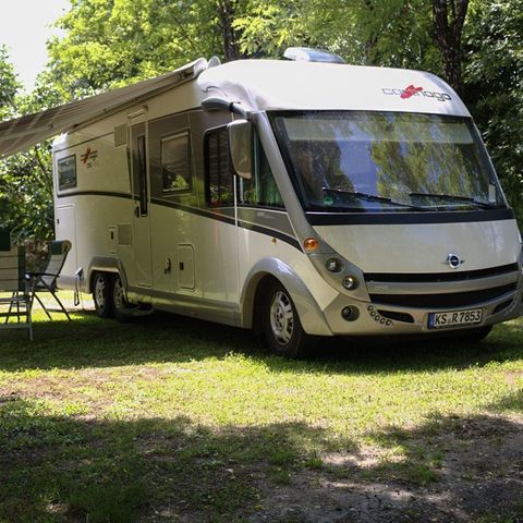 Stellplatz - CONFORT - Zelt - Wohnwagen - Wohnmobil