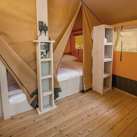 Safarizelt 6 personen - Safari-Zelt | 3 Schlafz. | 6 Pers. | Erhöhte Terrasse | 1 Bad | Klimaanlage