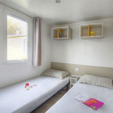 Mobilheim 4 Personen - Premium | 2 Zi. | 4 Pers. | Erhöhte Terrasse | Klimaanlage | TV