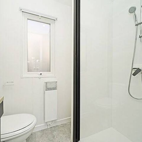 Mobilheim 8 Personen - Premium | 3 Zi. | 6/8 Pers. | Erhöhte Terrasse | Klimaanlage