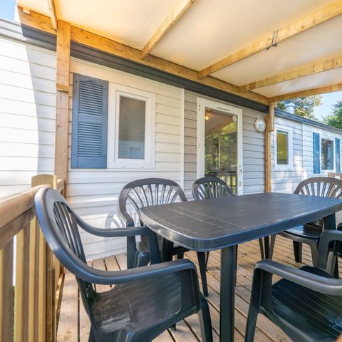 Bungalow 6 Personen - Mobilheim | Comfort | 3 Zi. | 6 Pers. | Erhöhte Terrasse | Clim.