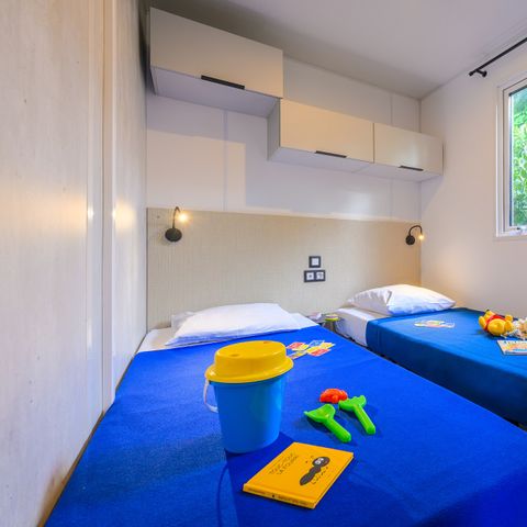 Mobilheim 5 Personen - COTTAGE CONFORT 2 Zimmer 4/5 Pers. - 30m2 - überdachte Terrasse