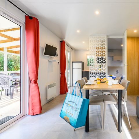 Mobilheim 5 Personen - D/ COTTAGE CONFORT 2 Zimmer 4/5 Pers. - 30m2 - überdachte Terrasse