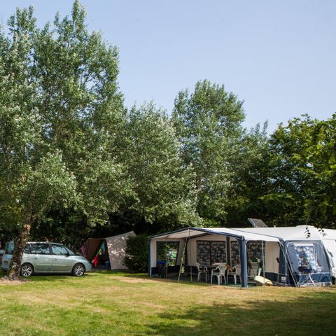 Stellplatz - Premium 160-250m² Abwasser+Wasser+Elektrizität