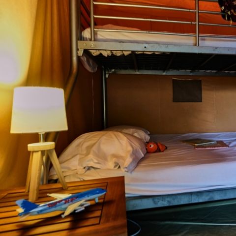 Bungalowzelt 5 Personen - OHNE SANITÄRANLAGEN