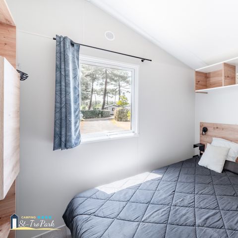 Mobilheim 4 Personen - Mobilheim Premium 31m² (2 Zimmer) + Geschirrspüler + halbüberdachte Terrasse 15m².