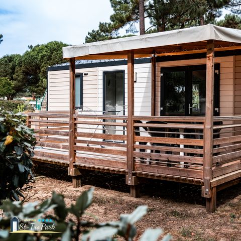 Mobilheim 4 Personen - Mobilheim Premium 31m² (2 Zimmer) + Geschirrspüler + halbüberdachte Terrasse 15m².