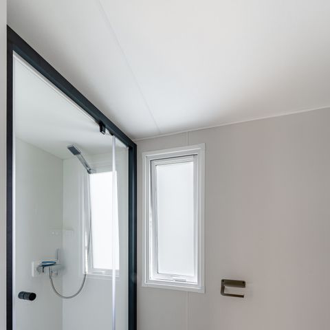 Mobilheim 2 Personen - Mobilheim Premium 19m² (1 Zimmer) + Geschirrspüler + Halbüberdachte Terrasse 11m²