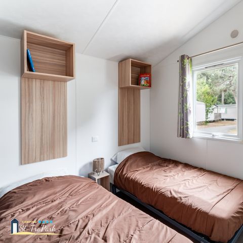 Mobilheim 4 Personen - Mobilheim Confort 27.5m² (2 Zimmer) + halbüberdachte Holzterrasse 11m².