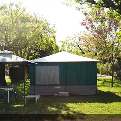 Bungalowzelt 5 Personen - Zeltbungalow Confort 25 m² 2 Zimmer + Terrasse 15m² 5 Pers.