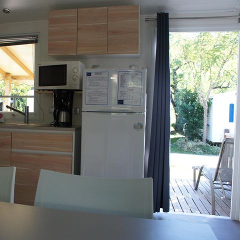 Mobilheim 7 Personen - Mobilheim Standard 32 m² 3 Zimmer + 12m² halbüberdachte Terrasse (9m²) 6/7 Pers.