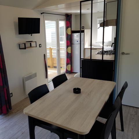 Mobilheim 5 Personen - Mobilheim Premium 32 m² 2 Zimmer + 12m² halbüberdachte Terrasse (9m²) + TV + Klimaanlage 4/5 Pers.