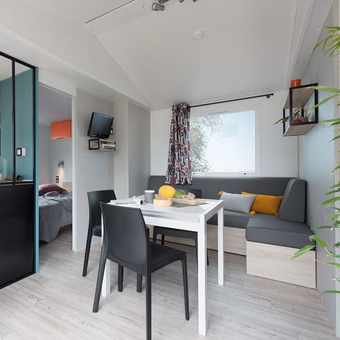 Mobilheim 5 Personen - Mobilheim Premium 32 m² 2 Zimmer + 12m² halbüberdachte Terrasse (9m²) + TV + Klimaanlage 4/5 Pers.