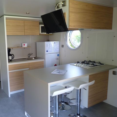 Mobilheim 5 Personen - Mobilheim Premium 32 m² 2 Zimmer + 12m² halbüberdachte Terrasse (9m²) + TV + Klimaanlage 4/5 Pers.