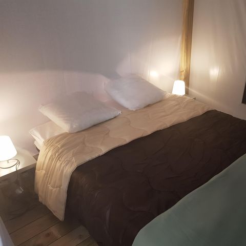 Safarizelt 5 Personen - Lodge Confort 25m² 2 Zimmer + Terrasse 12m² 4/5 Pers.